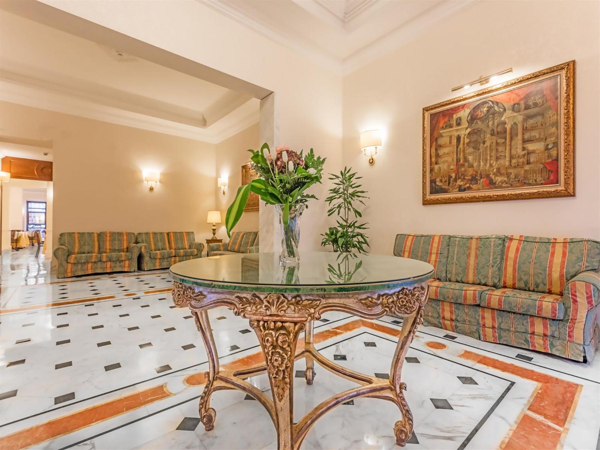 Raeli Hotel Noto — Photos 1